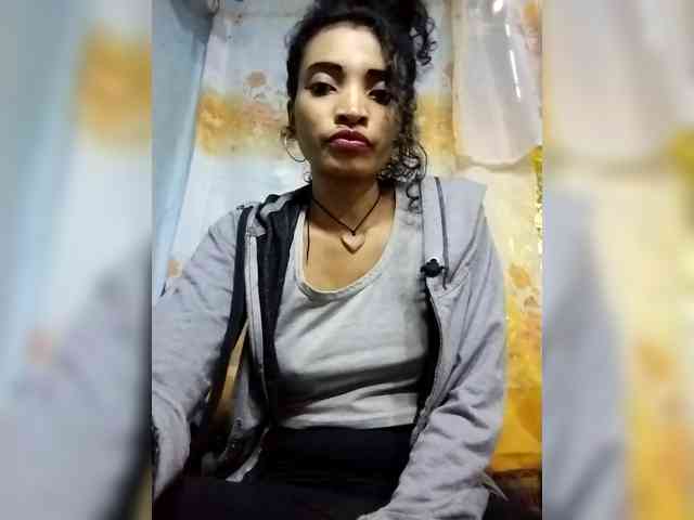Shanya12 webcam
