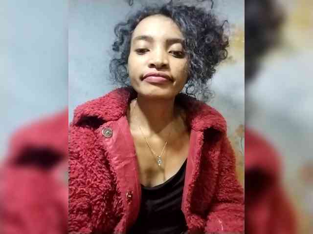 Shanya12 webcam