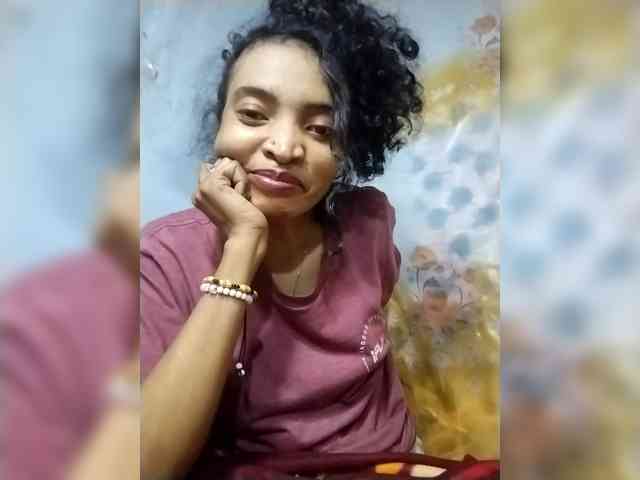 Shanya12 webcam