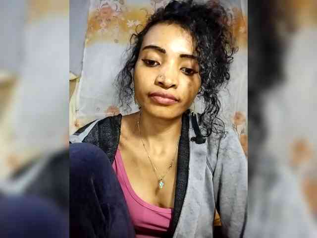 Shanya12 webcam