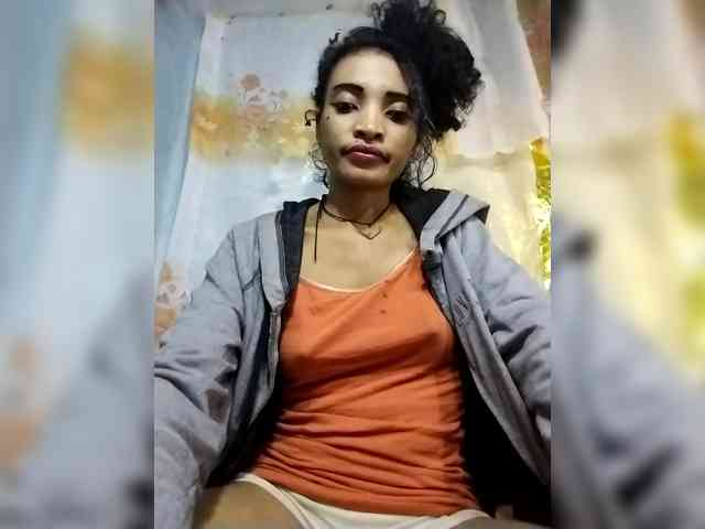 Shanya12 webcam