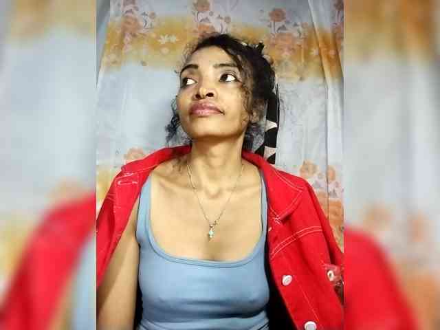 Shanya12 webcam