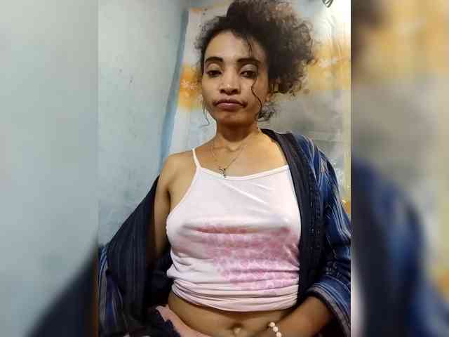 Shanya12 webcam