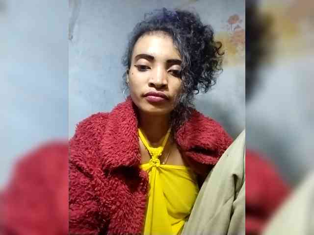 Shanya12 webcam