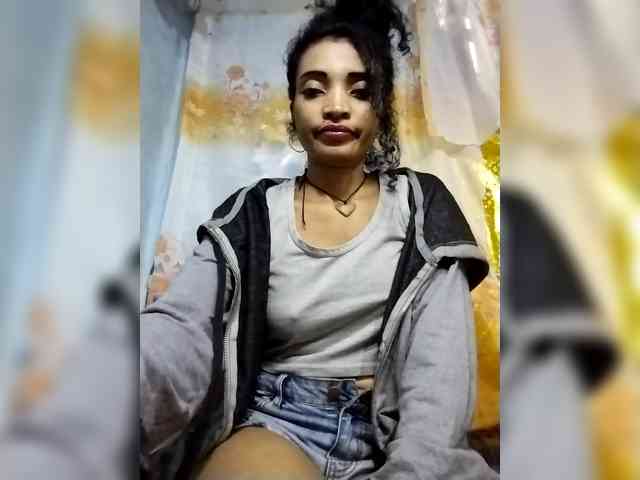 Shanya12 webcam