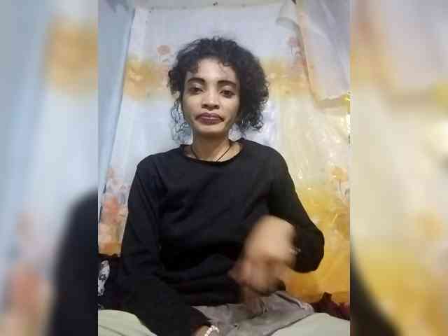 Shanya12 webcam