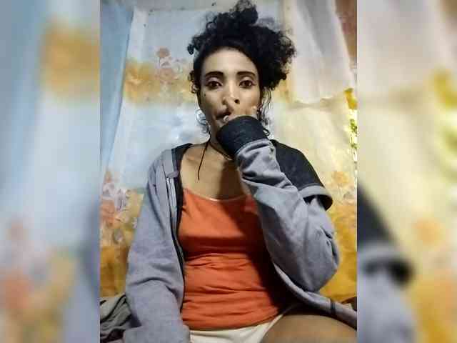 Shanya12 webcam
