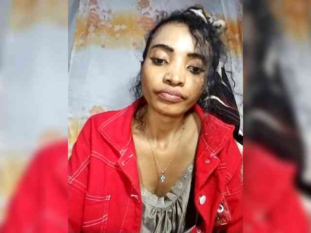 Shanya12 webcam