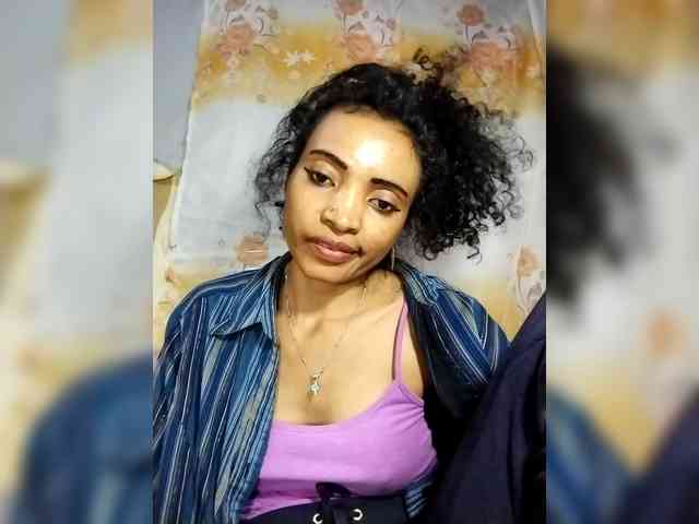 Shanya12 webcam
