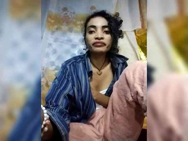Shanya12 webcam