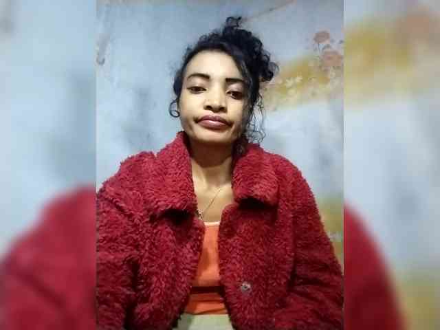 Shanya12 webcam