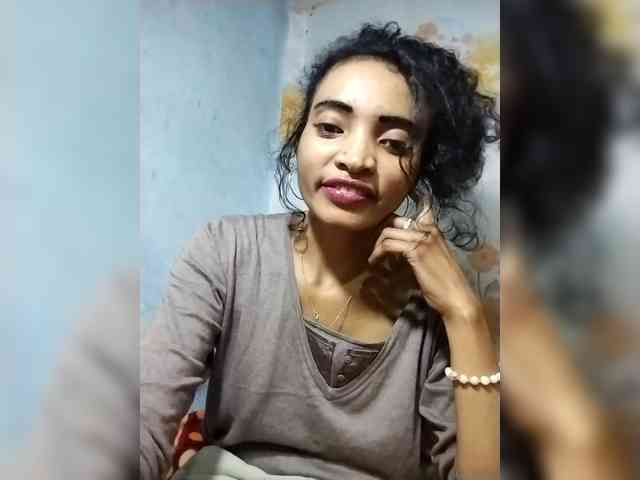 Shanya12 webcam