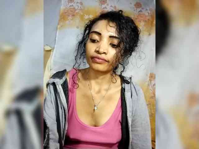 Shanya12 webcam