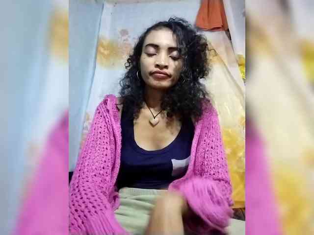 Shanya12 webcam