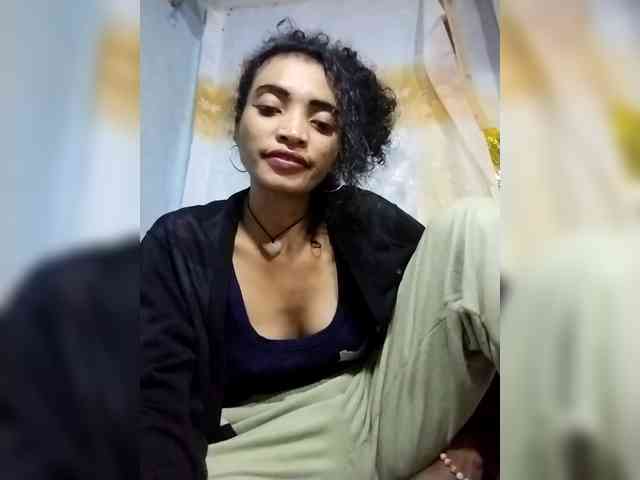 Shanya12 webcam