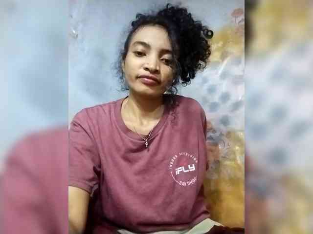 Shanya12 webcam