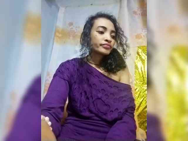 Shanya12 webcam