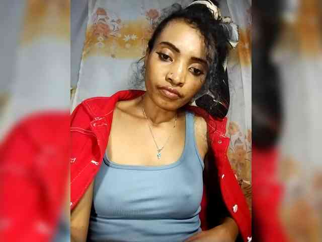 Shanya12 webcam