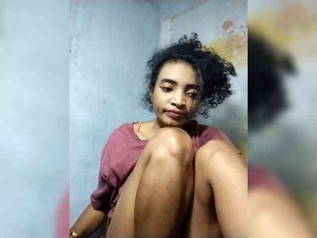 Shanya12 webcam