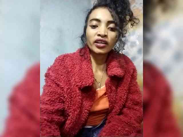 Shanya12 webcam