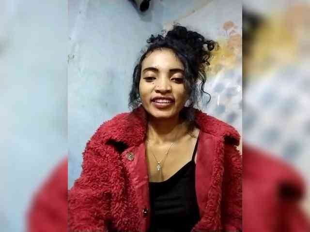 Shanya12 webcam