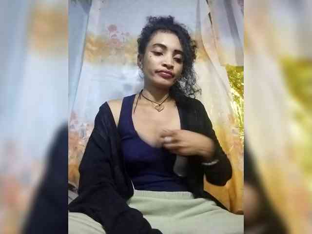 Shanya12 webcam