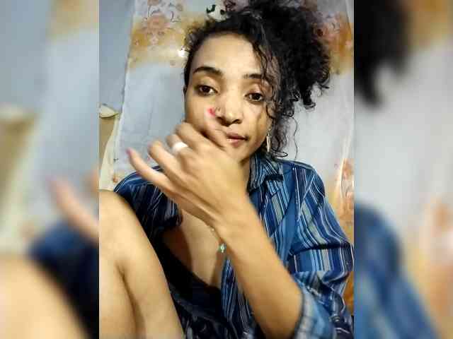 Shanya12 webcam