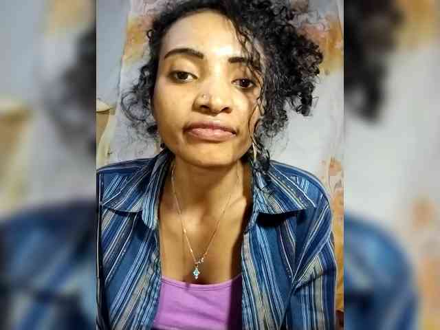 Shanya12 webcam