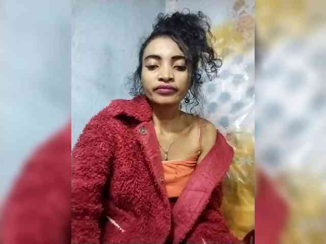 Shanya12 webcam