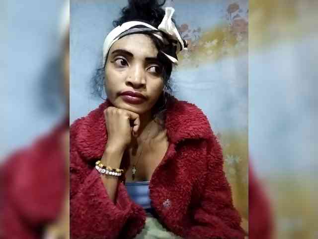 Shanya12 webcam