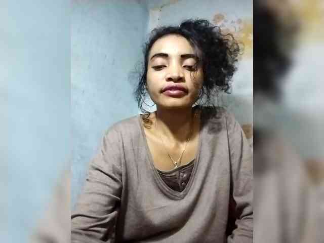 Shanya12 webcam