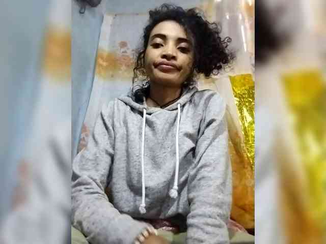 Shanya12 webcam