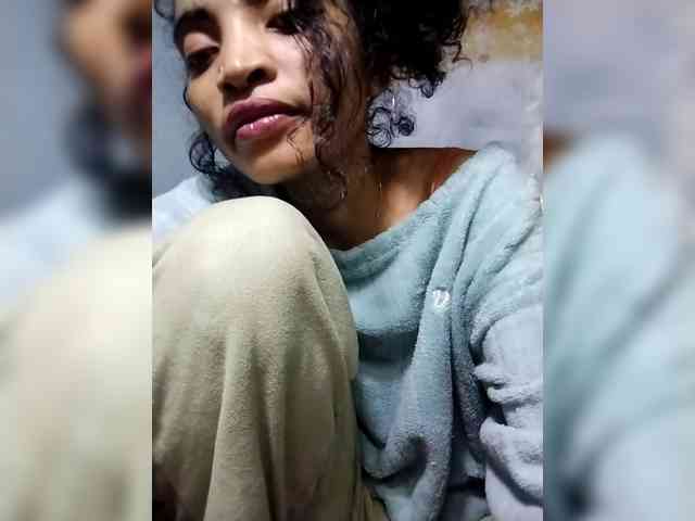 Shanya12 webcam