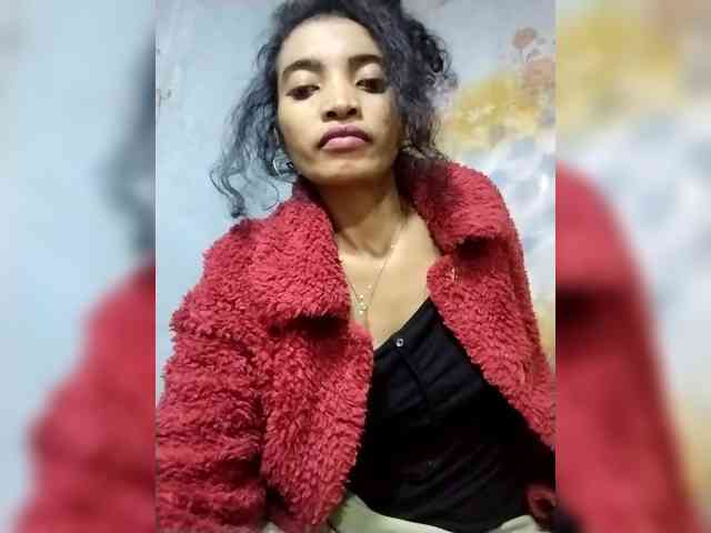 Shanya12 webcam