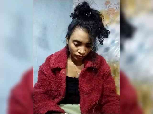 Shanya12 webcam