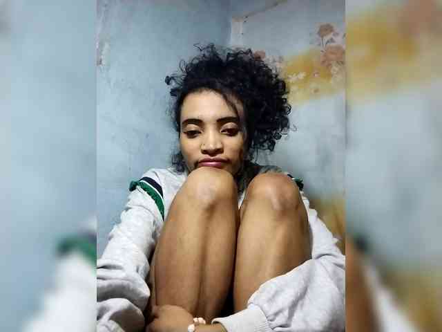 Shanya12 webcam