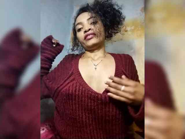 Shanya12 webcam