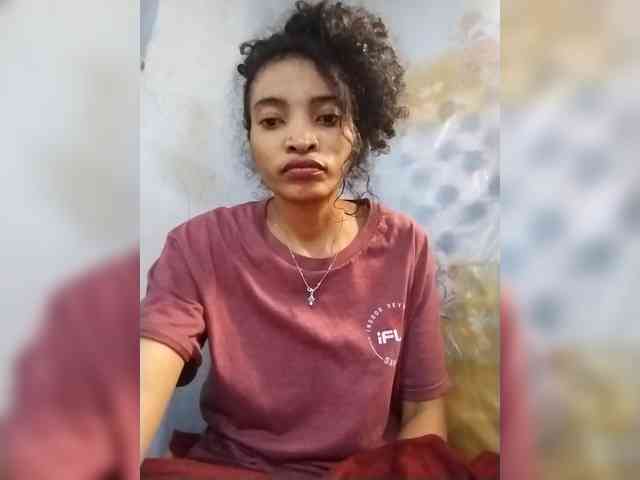 Shanya12 webcam