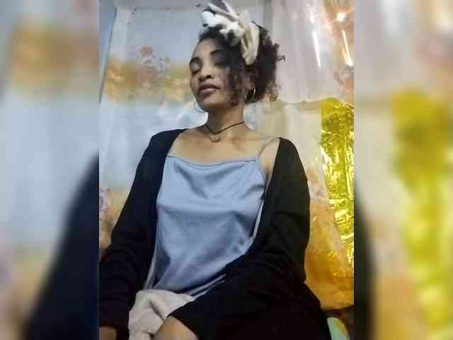 Shanya12 webcam