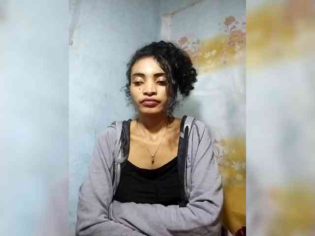 Shanya12 webcam