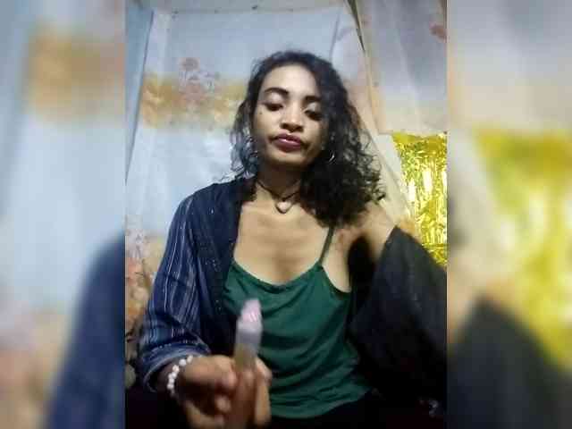 Shanya12 webcam