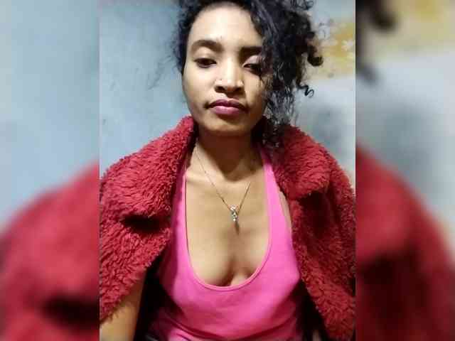 Shanya12 webcam