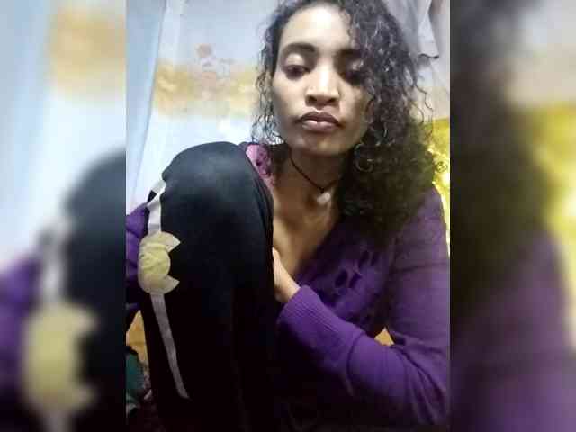 Shanya12 webcam
