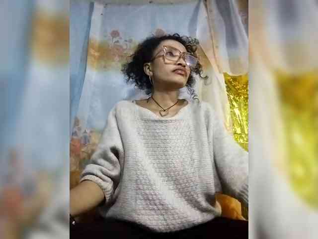 Shanya12 webcam