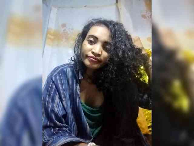 Shanya12 webcam