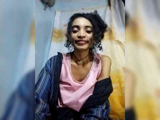 Shanya12 webcam