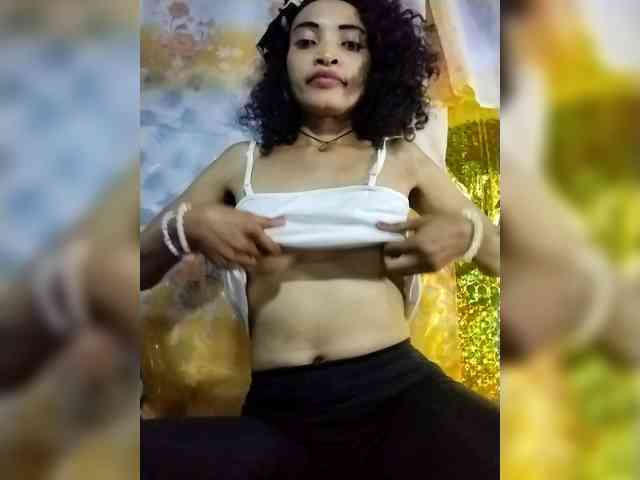 Shanya12 webcam