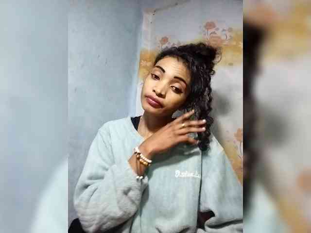 Shanya12 webcam