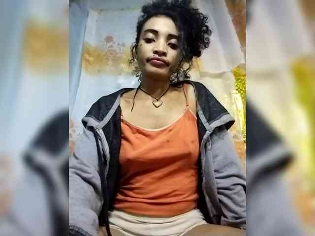 Shanya12 webcam