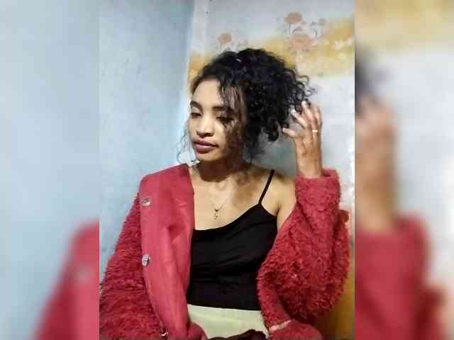 Shanya12 webcam